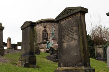 İskoçya, İngiltere 'deki eski bir mezarlığın resmi