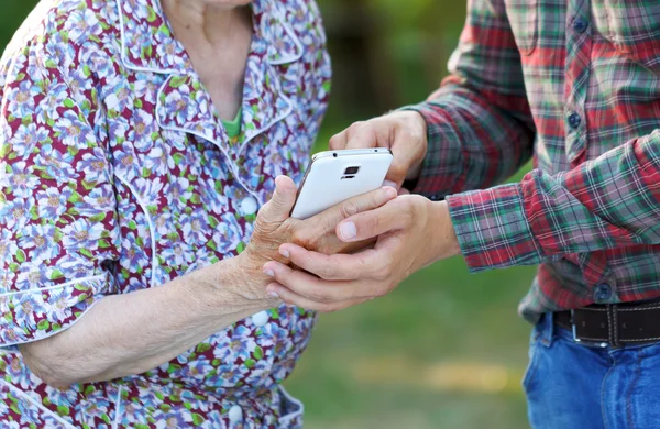 Oma en kleinzoon — Stockfoto