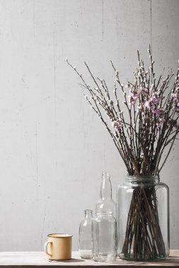 Retro malzeme ile dekoratif elemanlar