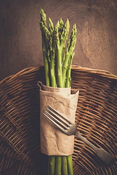 Asparagus on a wooden background Royalty Free Stock Photos