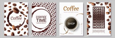 Kahve afişleri. İçme zamanı. Bardak siyah lekeler ve beyaz bardak dolusu espresso. Siluetler ya da gerçekçi fasulyeler. Sıcak kafein içecekleriyle el ilanları ve kitapçıkların vektör koleksiyonu