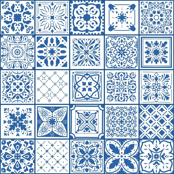 Baldosas Portugal. Cubiertas de suelo y pared cuadradas españolas. Patrón arabesco ornamental azul y blanco. Conjunto de muestras geométricas de pavimentos. Textura de mosaico tradicional abstracta vectorial — Vector de stock