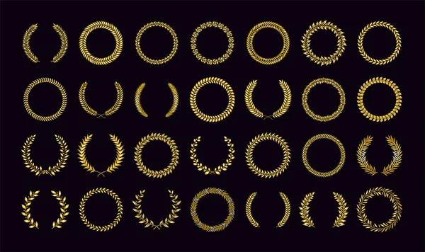 Gouden krans. Nominatie trofee en bekroonde symbolen. Academie diploma of certificaat tekens. Geïsoleerde bloemeniconen van overwinning en triomf. Vector gouden olijf en lauriertakken set — Stockvector