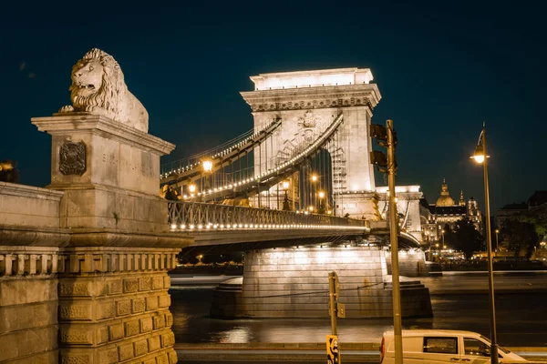 Visitare Famoso Ponte Delle Catene Budapest Ungheria Una Notte Estate — Foto Stock