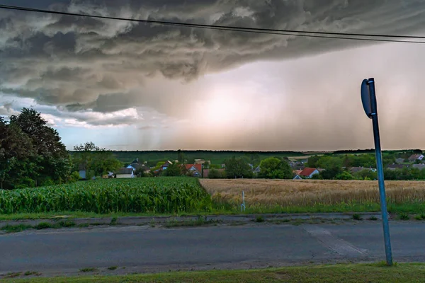 Paisaje Nublado Dramático Una Tormenta Verano Sobre Campo Húngaro — Foto de Stock