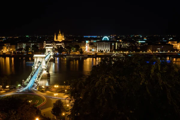 Visitare Famoso Ponte Delle Catene Budapest Ungheria Una Notte Estate — Foto Stock