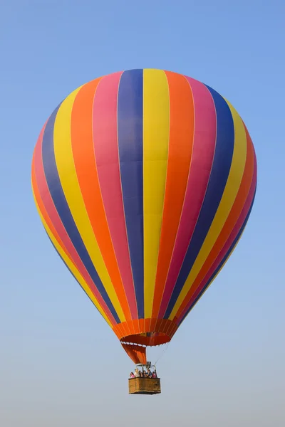 Colorful hot air balloon — Stock Photo, Image