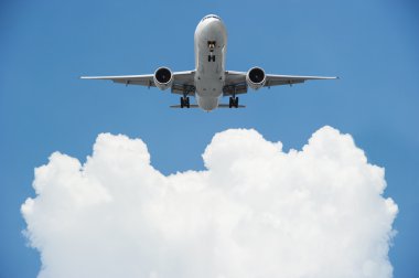 gökyüzünde kopya alanı ile aiplane