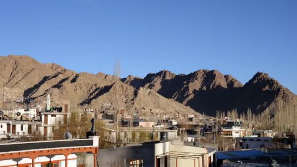 Leh stad Ladakh zonsondergang time-lapse — Stockvideo