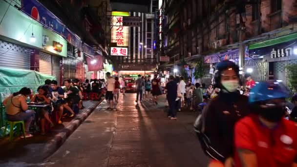 Bangkok Thaiföld November 2020 Emberek Eszik Street Food Forgalmas Közúti — Stock videók