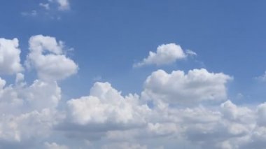 Hareket eden bulutlar