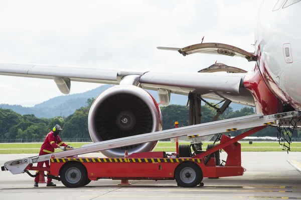 uçak Bagaj yükleme