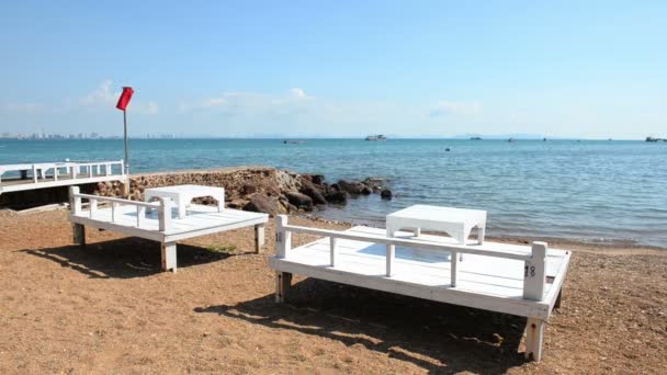 Restaurante en la playa en Tailandia — Vídeo de stock