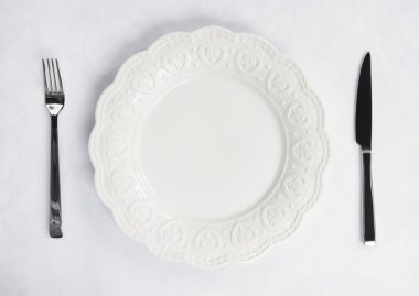 Beyaz yemek tabağı