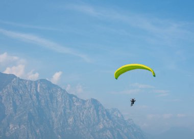 Malcesine 'de paragliding - Lago di Garda - İtalya