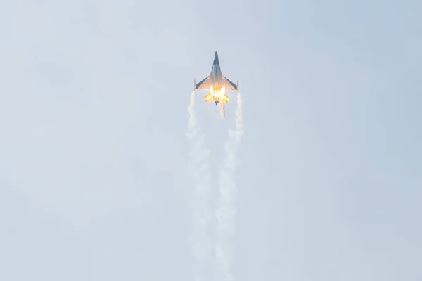 F16 Fighter Plane Exhibition Bardolino Airshow Italy — Stock Photo, Image