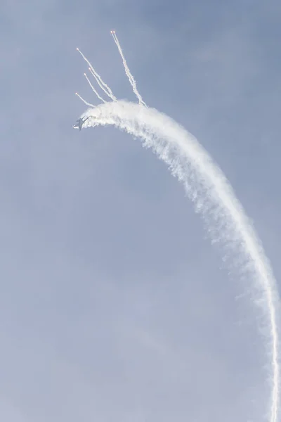F16 savaş uçağı sergisi Bardolino Havaalanı İtalya 'da