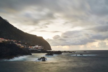 Madeira 'daki harika doğal havuz.