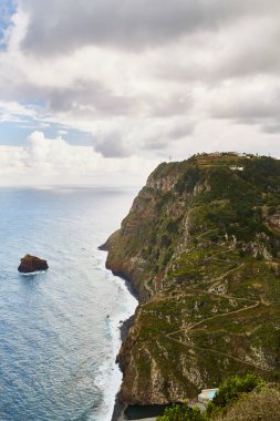 Madeira adasının harika renkleri
