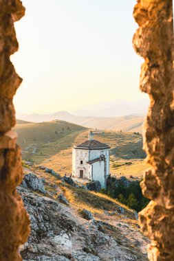 Chiesa di Santa Maria della Piet Calascio abruzzo 'da