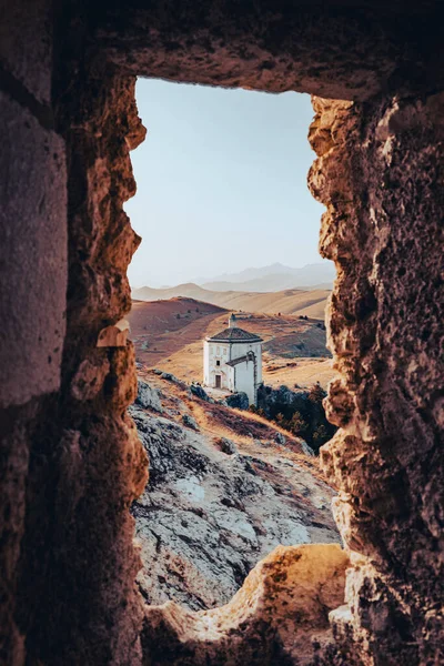 Chiesa di Santa Maria della Piet Calascio abruzzo 'da