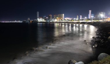 Veracruz limanında yapılan güzel panoramik fotoğraf, uzun pozlu fotoğraf, gece