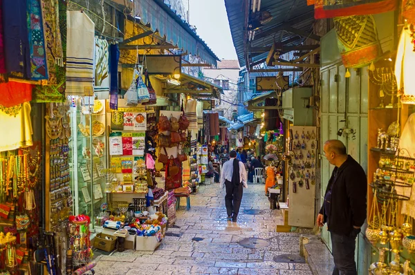 Visiting the old market — Stock Photo, Image