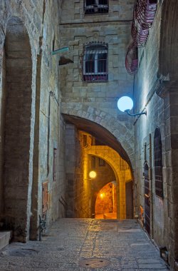 The mysterious street