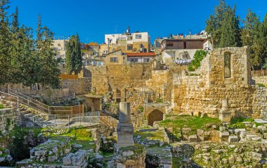 Bizans kalıntıları