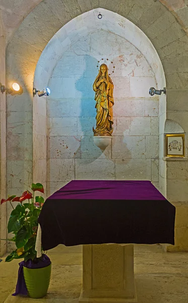 The altar in grotto — Stock Photo, Image