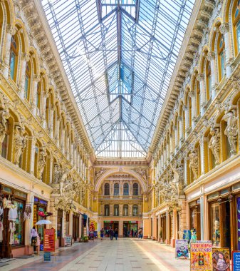 Kapalı alışveriş arcades