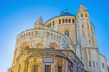 The huge apse