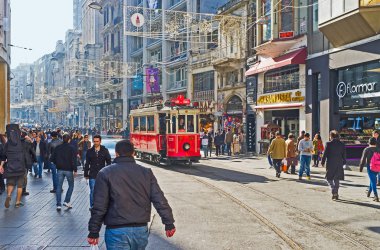 İstanbul'un işlek caddesi