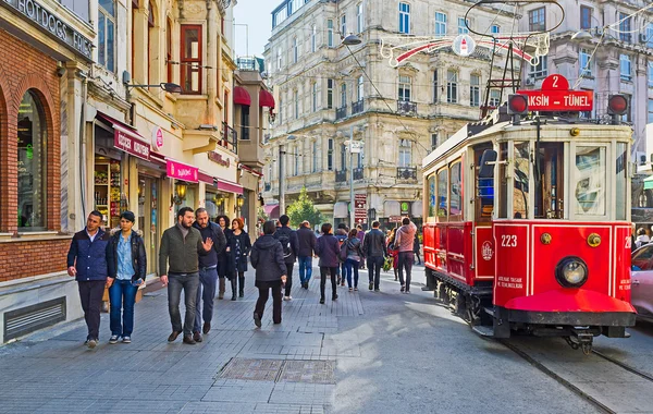 Die belebte straße von istanbul — Stockfoto