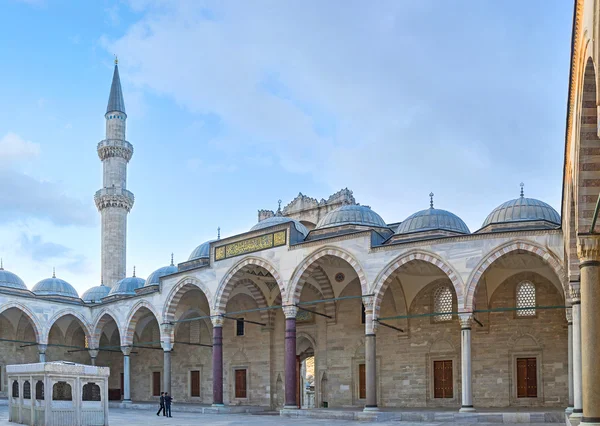 Patio de la mezquita Suleymaniye — Foto de Stock