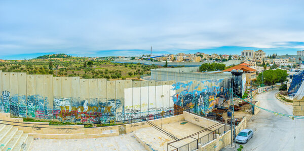 The separation wall