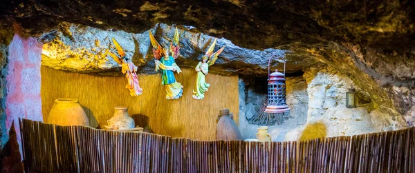 L'intérieur de la grotte — Photo