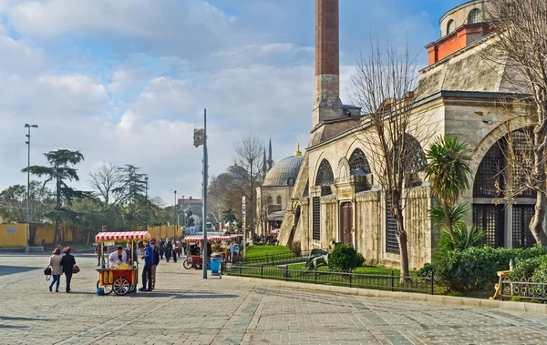 Pouliční jídlo v Istanbulu — Stock fotografie