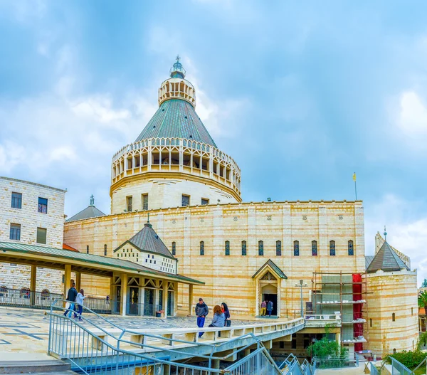 Basilica üst düzey giriş — Stok fotoğraf