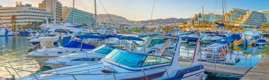 Eilat Lagoona motorlu tekneler