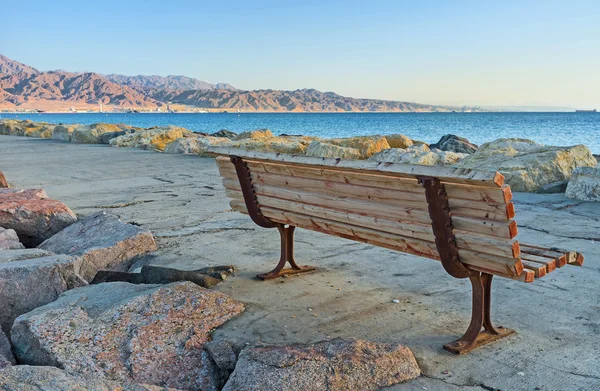 The lonely bench on pier — Stock Photo, Image