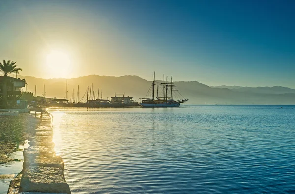 Il sole in città — Foto Stock