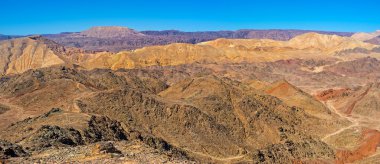 Negev Çölü doruklarına