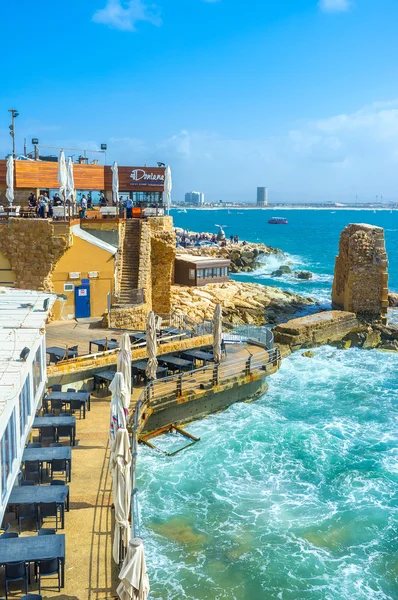 El restaurante al aire libre en la costa — Foto de Stock