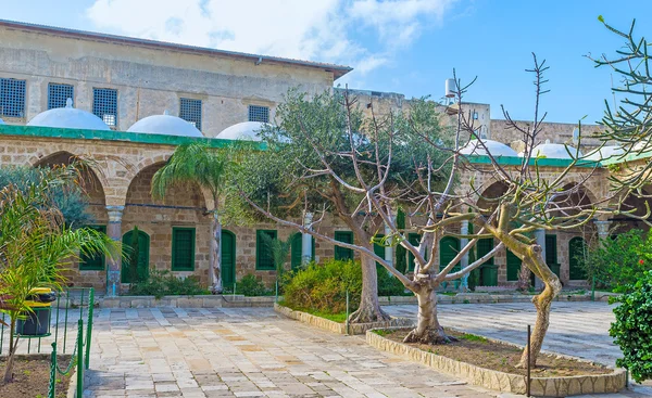 Le jardin de la mosquée Al-Jazzar — Photo