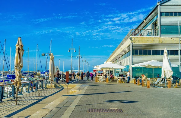 La promenade dans le port — Photo