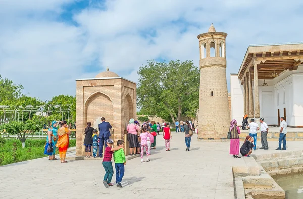 Das Minarett und der Waschbrunnen — Stockfoto