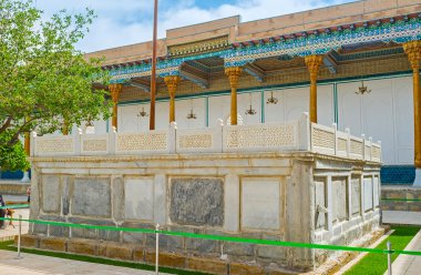 Şeyh Naqshband taş lahit