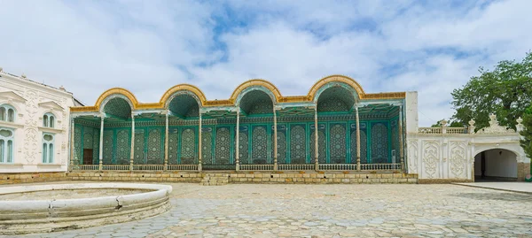Täckta galleri av emirens Palace — Stockfoto