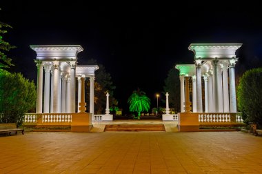 Colonnade ışıklar